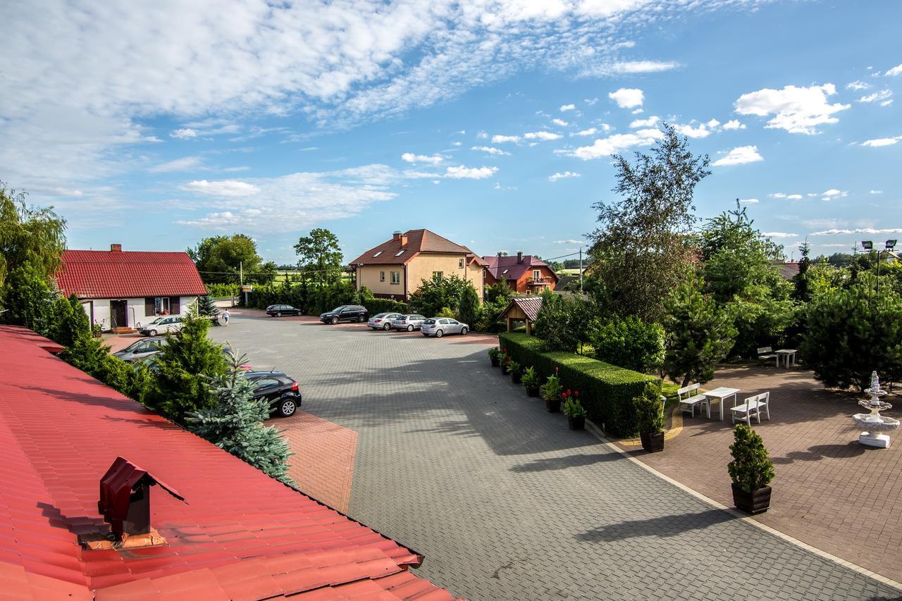 Karczma Pod Topolami Ratowo-Piotrowo Exterior foto